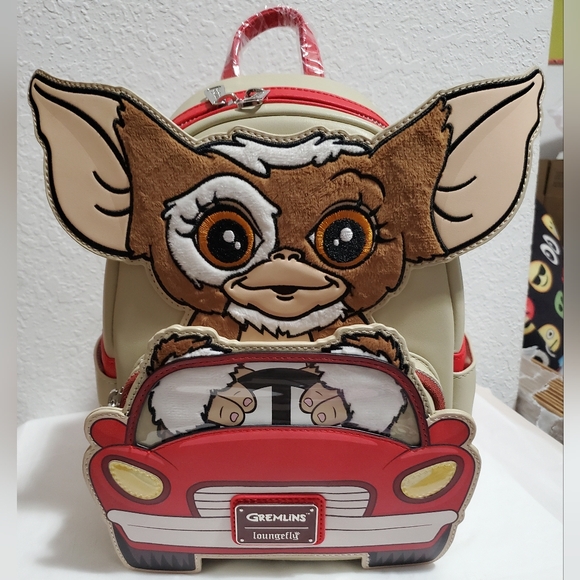 Loungefly Gremlins Gizmo in Car Light-Up Figural Mini Backpack - Picture 6 of 11